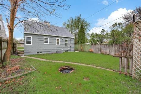 4942 Penn Avenue N Minneapolis MN 55430