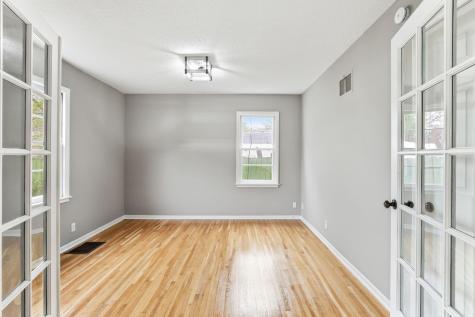4942 Penn Avenue N Minneapolis MN 55430