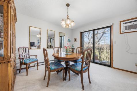 327 10th Avenue S Fargo ND 58103