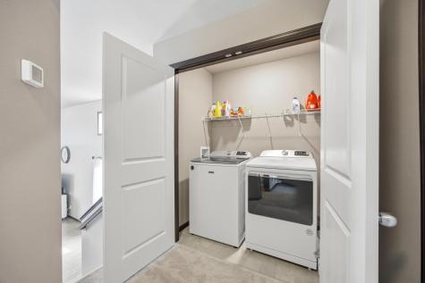 218 5th Street E Horace ND 58047