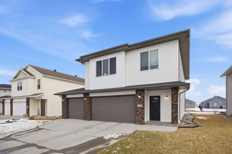 218 5th Street E Horace ND 58047