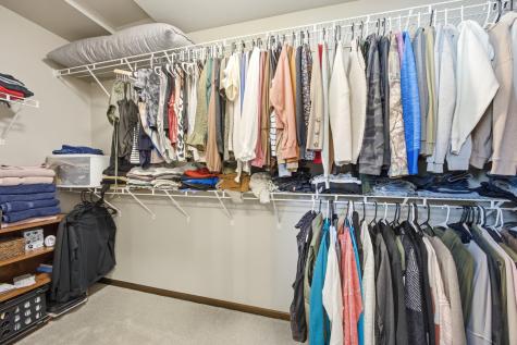 218 5th Street E Horace ND 58047