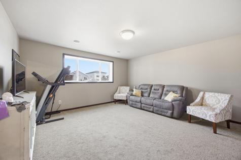 218 5th Street E Horace ND 58047