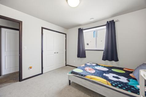 218 5th Street E Horace ND 58047