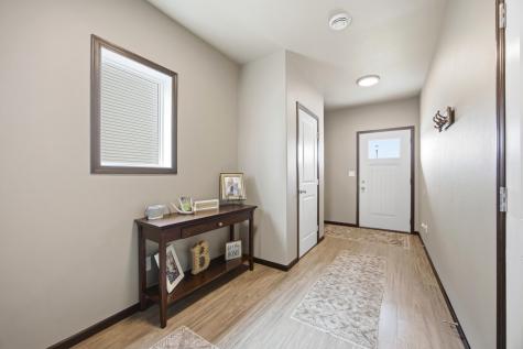 218 5th Street E Horace ND 58047