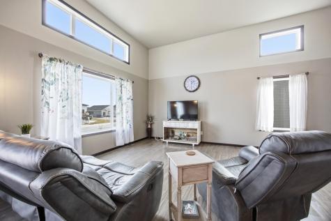 218 5th Street E Horace ND 58047