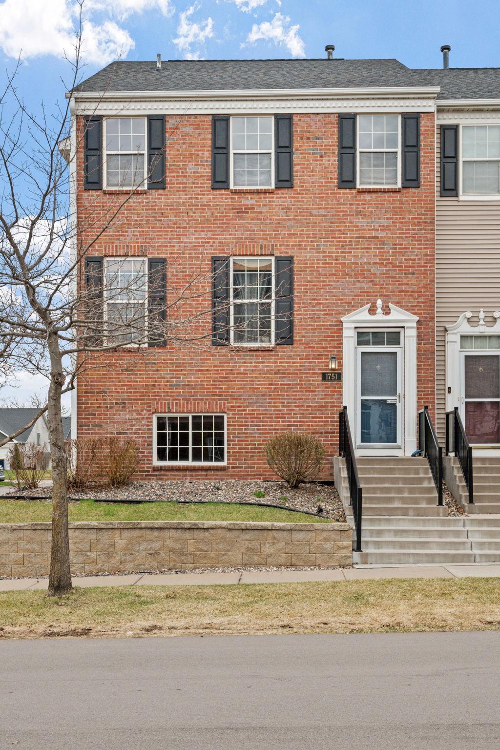 1751 Grove Drive Shakopee MN 55379