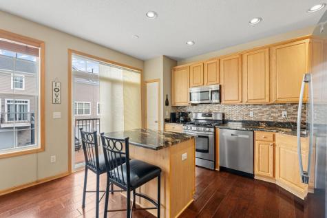 1751 Grove Drive Shakopee MN 55379