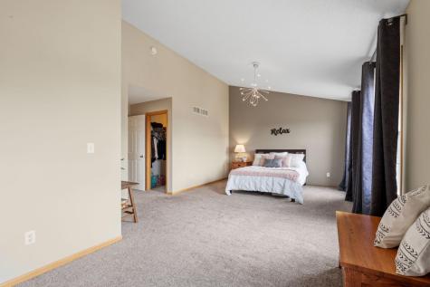 1751 Grove Drive Shakopee MN 55379