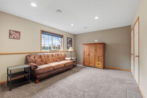 1751 Grove Drive Shakopee MN 55379