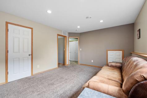 1751 Grove Drive Shakopee MN 55379