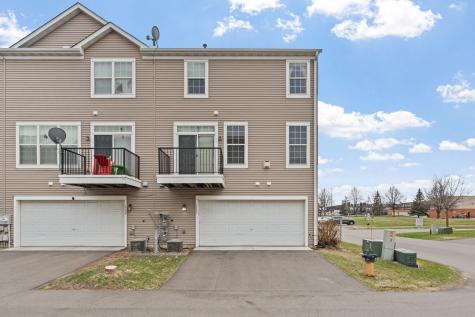 1751 Grove Drive Shakopee MN 55379