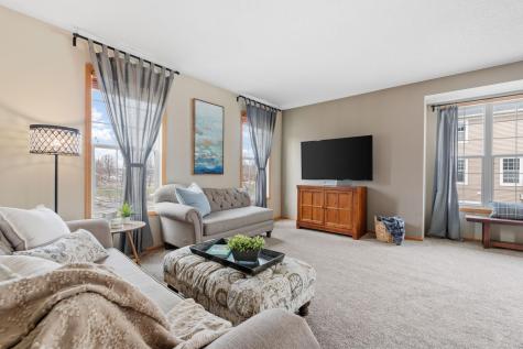 1751 Grove Drive Shakopee MN 55379