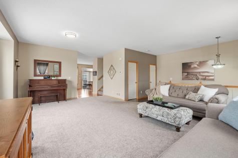 1751 Grove Drive Shakopee MN 55379