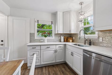 1877 Graham Avenue Saint Paul MN 55116