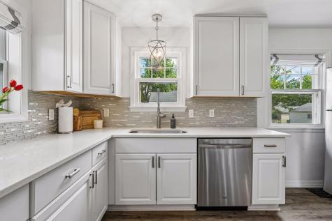 1877 Graham Avenue Saint Paul MN 55116