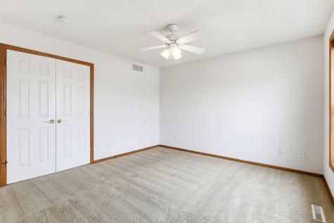 16267 Griffon Trail Lakeville MN 55044