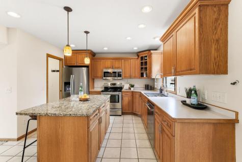 16267 Griffon Trail Lakeville MN 55044