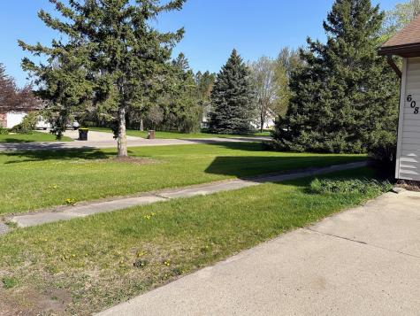 608 Pinetree Drive Perham MN 56573