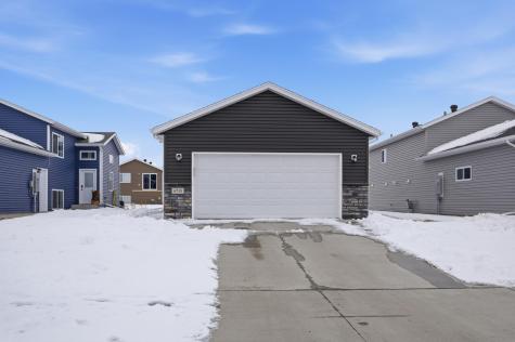 6718 69th Avenue S Horace ND 58047