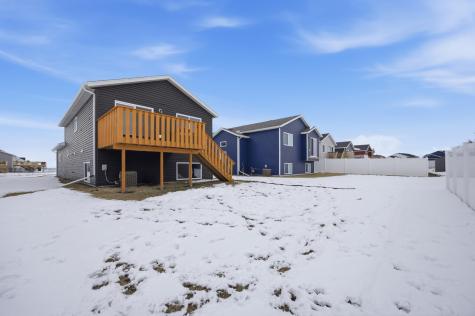 6718 69th Avenue S Horace ND 58047