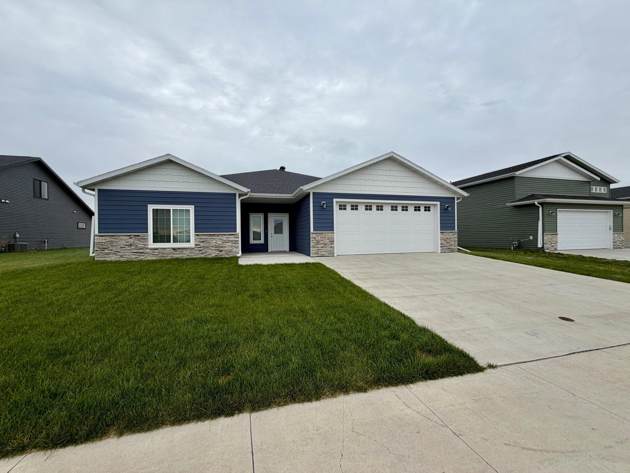 1608 6th Avenue NE Dilworth MN 56529