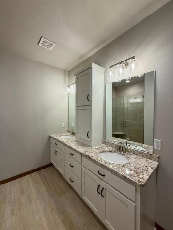 1608 6th Avenue NE Dilworth MN 56529