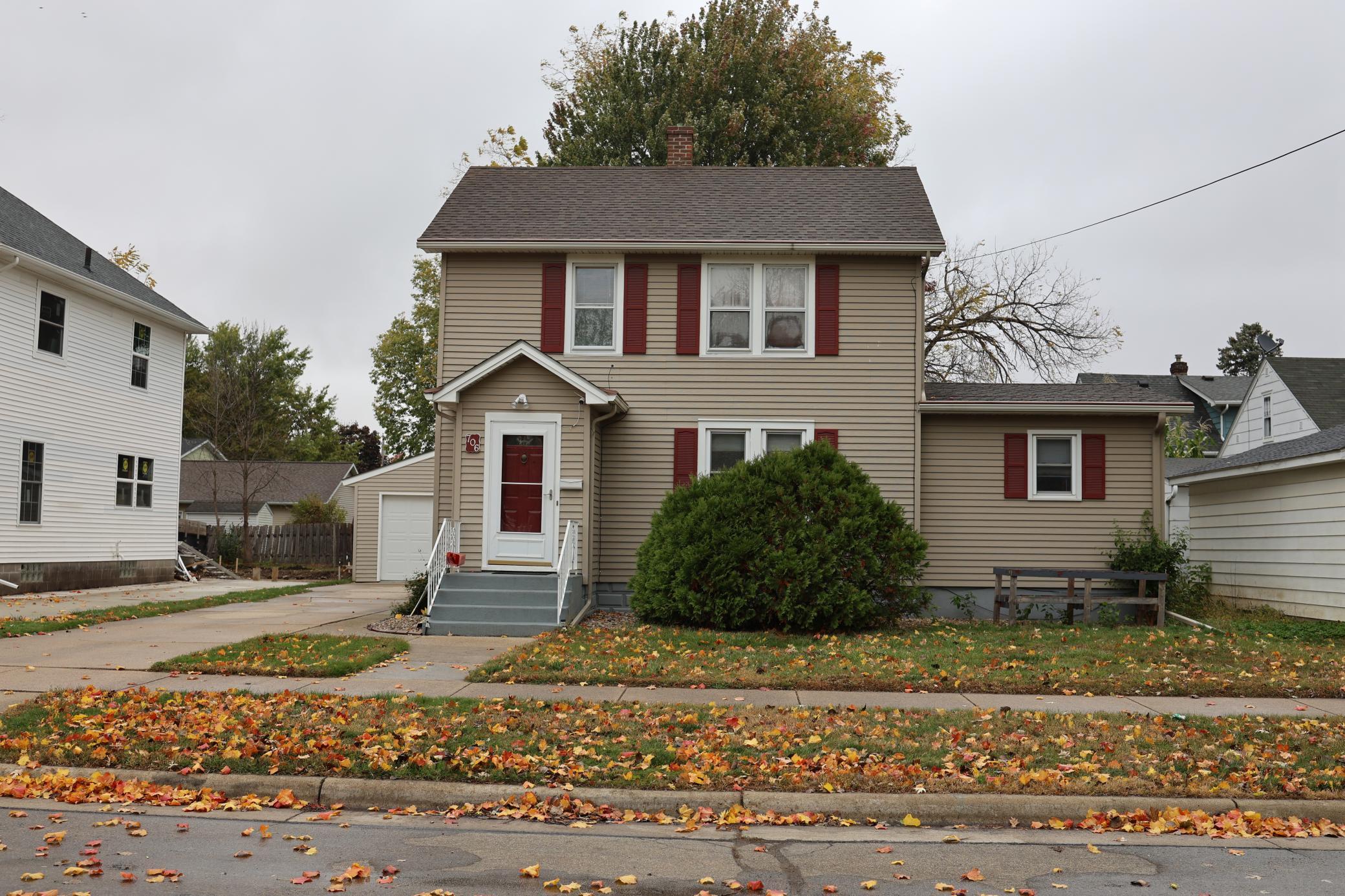 706 6th Avenue NW Austin MN 55912