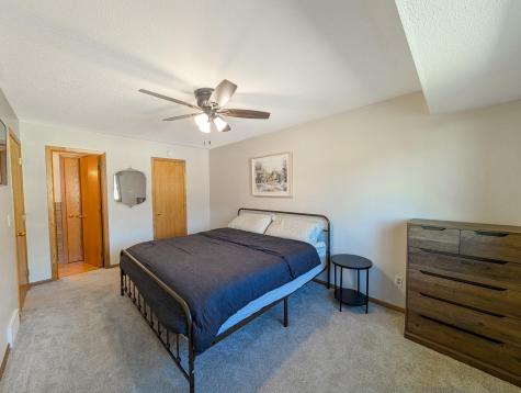 1648 Hickory Lane Eagan MN 55122