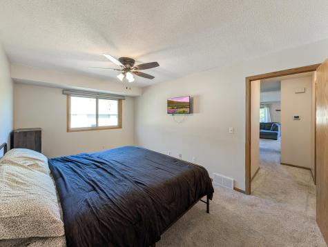 1648 Hickory Lane Eagan MN 55122