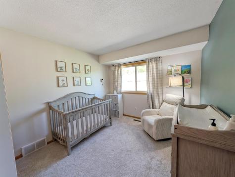 1648 Hickory Lane Eagan MN 55122