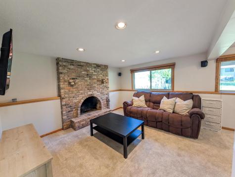 1648 Hickory Lane Eagan MN 55122