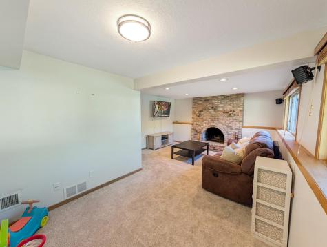 1648 Hickory Lane Eagan MN 55122