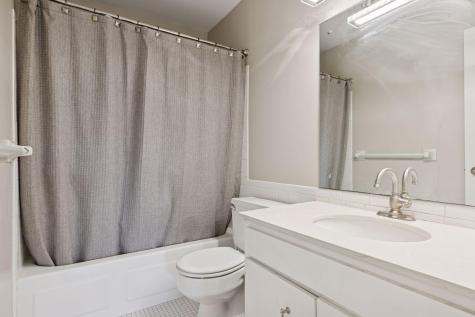 4120 Parklawn Avenue Edina MN 55435