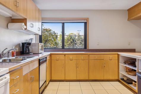4120 Parklawn Avenue Edina MN 55435