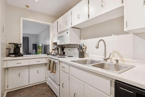 4120 Parklawn Avenue Edina MN 55435
