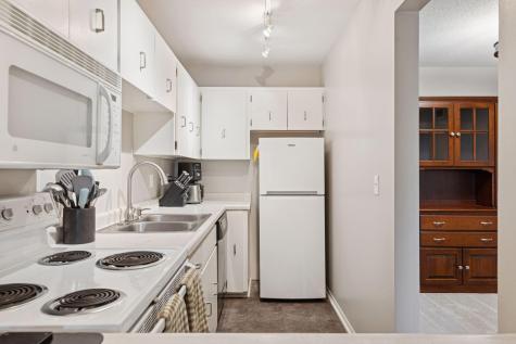4120 Parklawn Avenue Edina MN 55435