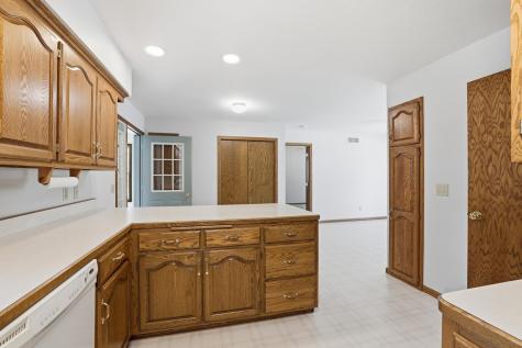 1001 W State Street Belle Plaine MN 56011