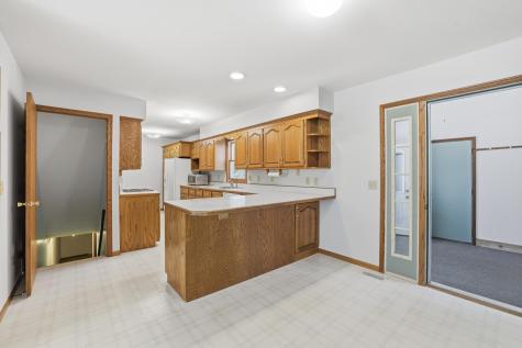 1001 W State Street Belle Plaine MN 56011