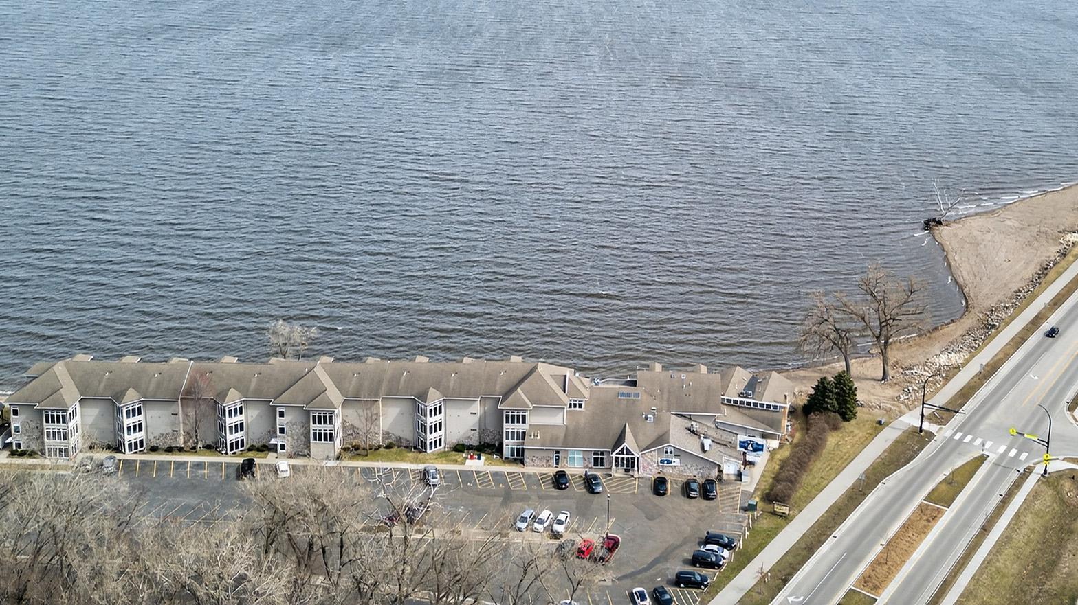 1702 N Lakeshore Drive Lake City MN 55041