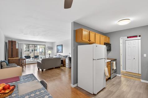 1304 W Medicine Lake Drive Plymouth MN 55441