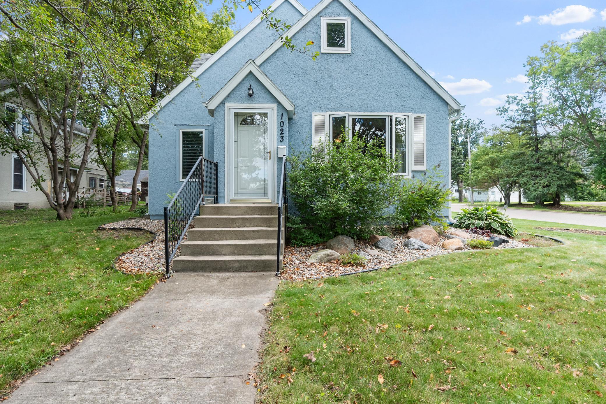 1023 Hawthorne Street Alexandria MN 56308