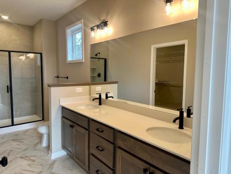 20045 Glarus Lane Lakeville MN 55044