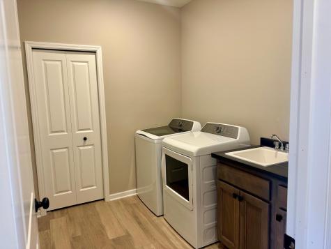 20045 Glarus Lane Lakeville MN 55044