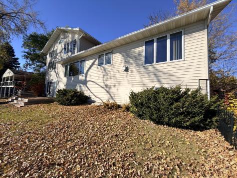 6 Edgewater Road Slayton MN 56172