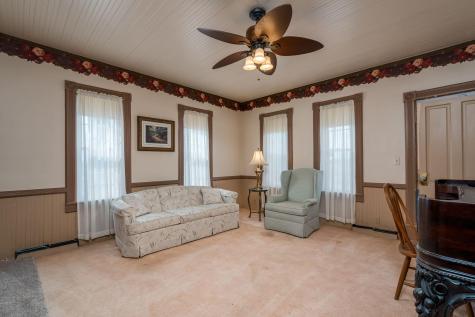 5822 500th Avenue Bricelyn MN 56014