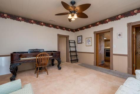 5822 500th Avenue Bricelyn MN 56014