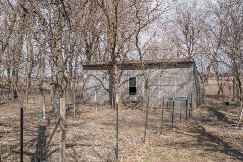 5822 500th Avenue Bricelyn MN 56014