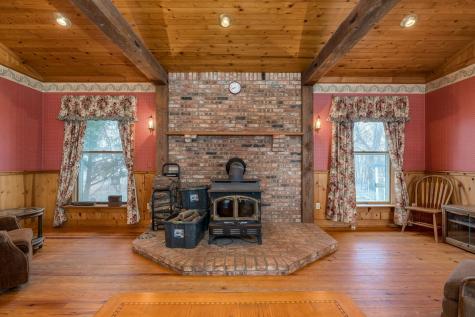 5822 500th Avenue Bricelyn MN 56014