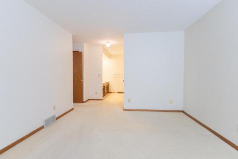 3245 17th Avenue S Fargo ND 58103
